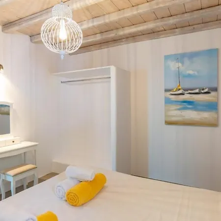 Roxanne In Mykonos Villa