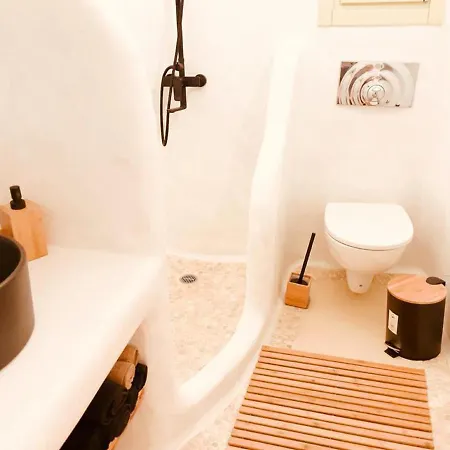 Roxanne In Mykonos